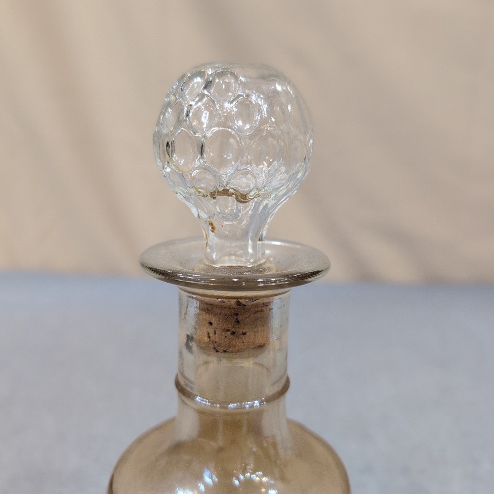 Vintage Amber Iridescent Glass Decanter‎ Thumbprint Pattern with Stopper Cork - Picture 3 of 6